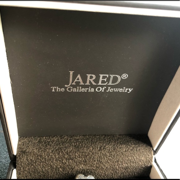 Authentic Pandora Bracelet with 4 Pandora Charms - Picture 5 of 12